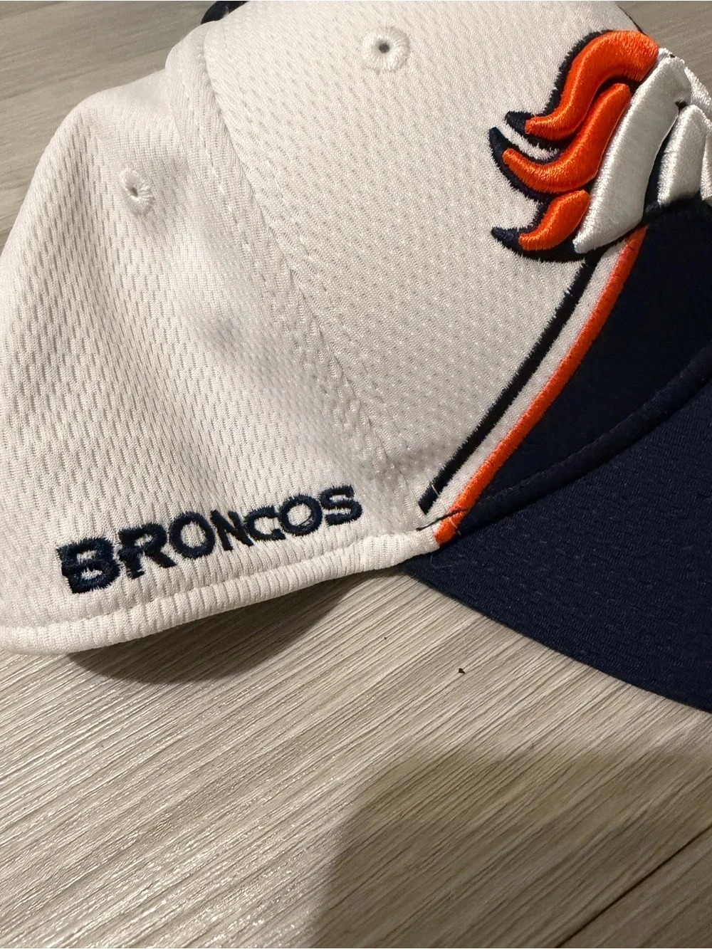 New Era Kids Denver Broncos White, Navy & Orange Logo Hat